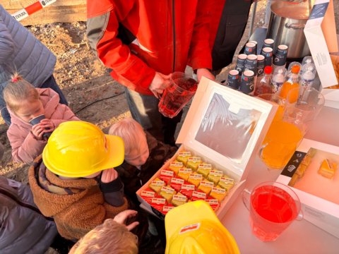 310a8902-4e15-470a-92e9-c8a2963077aa