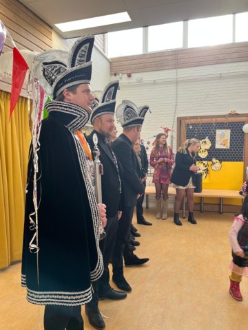 942d9612-8a56-451f-8a70-b35b424e2d57